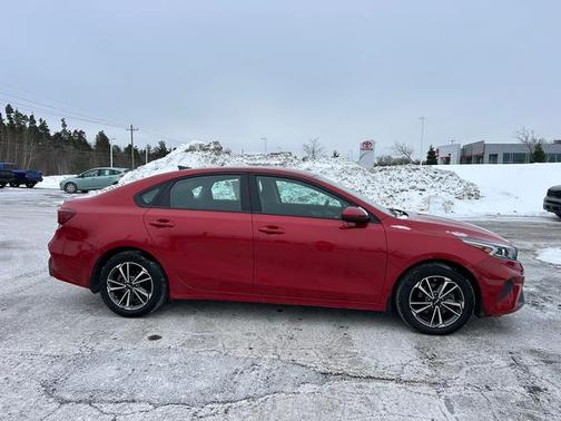 2022 Kia Forte LXS IVT