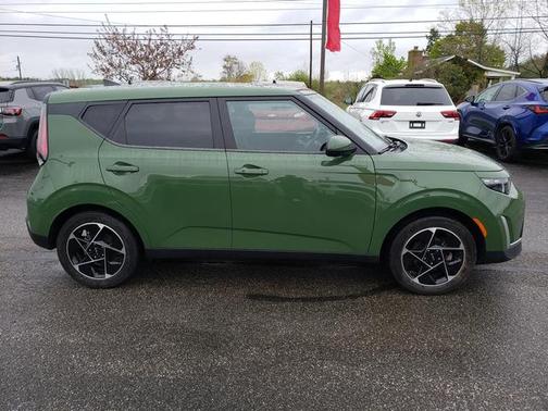 Undercover Green 2023 Kia Soul EX IVT