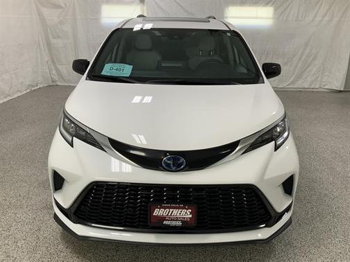 2024 Toyota Sienna XSE 7 Passenger