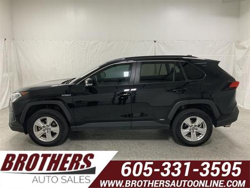 2021 Toyota RAV4 Hybrid XLE