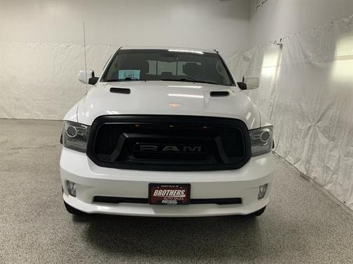 Bright White Clearcoat 2016 RAM 1500 Sport