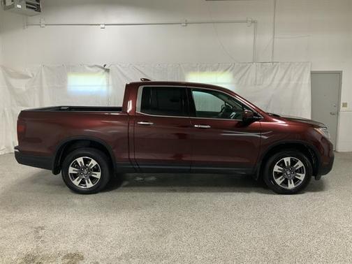 Deep Scarlet Pearl 2017 Honda Ridgeline RTL-E