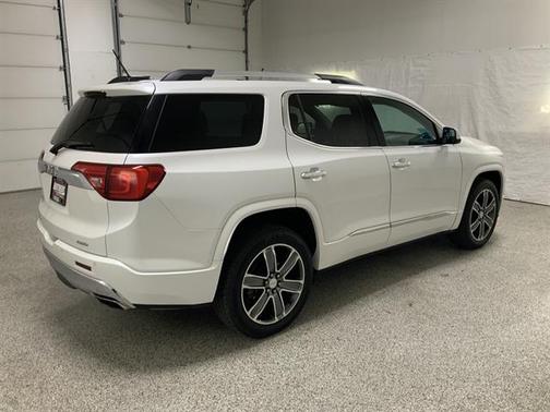White Frost 2018 GMC Acadia Denali