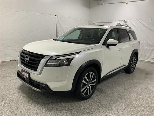 2023 Nissan Pathfinder Platinum 4WD