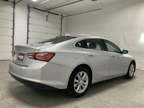2022 Chevrolet Malibu FWD LT