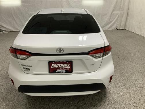 Super White 2021 Toyota Corolla LE