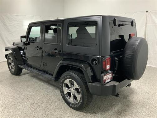 2017 Jeep Wrangler Unlimited Sahara