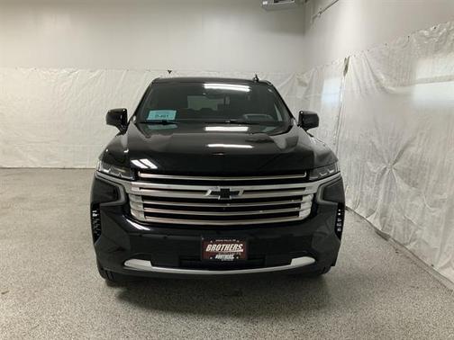 2022 Chevrolet Suburban 4WD High Country