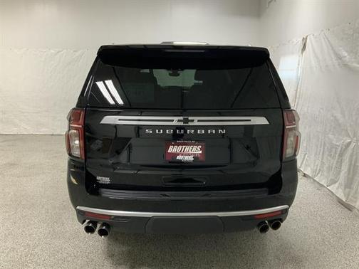 2022 Chevrolet Suburban 4WD High Country