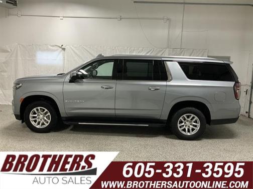 2024 Chevrolet Suburban LT