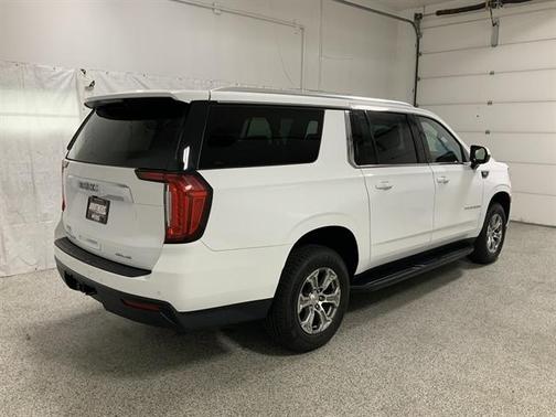 2022 GMC Yukon XL SLE