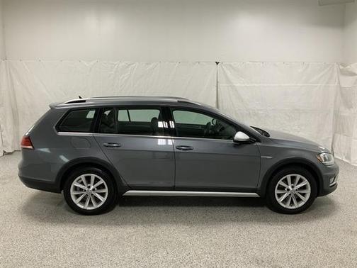 2019 Volkswagen Golf Alltrack TSI S