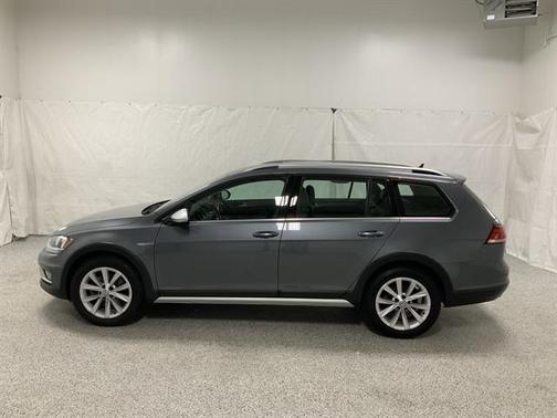 2019 Volkswagen Golf Alltrack TSI S