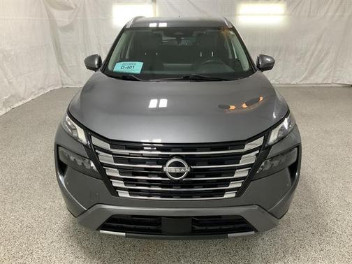 Gun Metallic 2024 Nissan Rogue SL