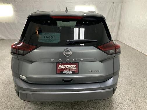Gun Metallic 2024 Nissan Rogue SL