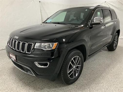 Photo 3 of 32 of 2018 Jeep Grand Cherokee Limited