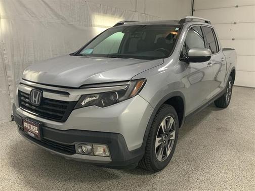 Lunar Silver Metallic 2019 Honda Ridgeline RTL-E