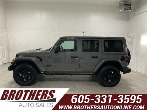 2023 Jeep Wrangler 4-Door Sahara Altitude