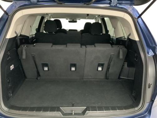 2022 Subaru Ascent Premium 8-Passenger