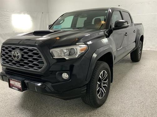 Midnight Black Metallic 2021 Toyota Tacoma TRD Sport