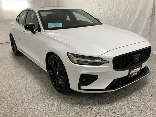 2024 Volvo S60 B5 Plus Black Edition