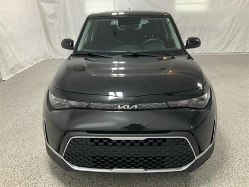 Fusion Black 2025 Kia Soul LX
