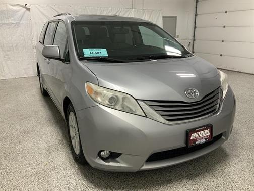 2015 Toyota Sienna XLE