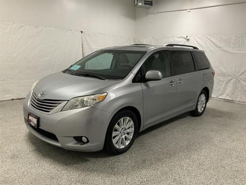 2015 Toyota Sienna XLE