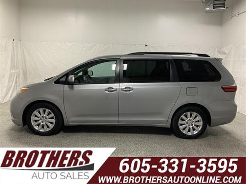 2015 Toyota Sienna XLE