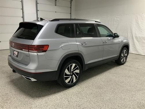 2025 Volkswagen Atlas 2.0T SE w/Technology 4MOTION