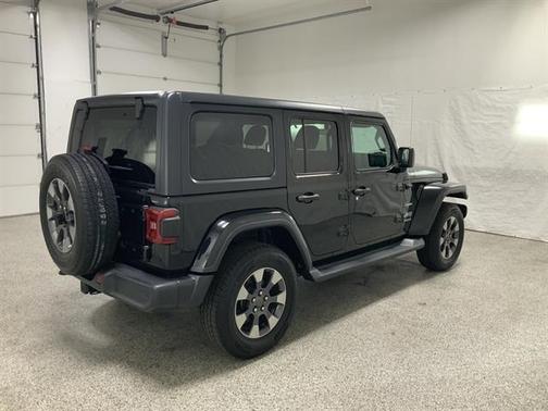 Black Clearcoat 2018 Jeep Wrangler Unlimited Sahara