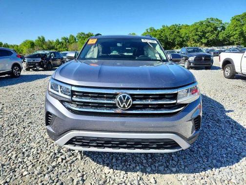 Platinum Gray Metallic 2022 Volkswagen Atlas 3.6L SE w/Technology