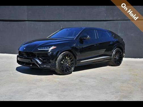 Black 2020 Lamborghini Urus Base