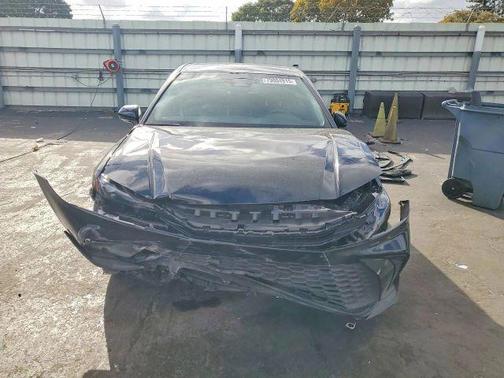 Black 2025 Toyota Camry SE