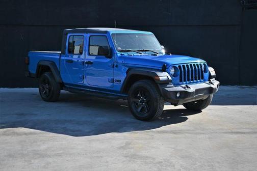 2021 Jeep Gladiator Sport
