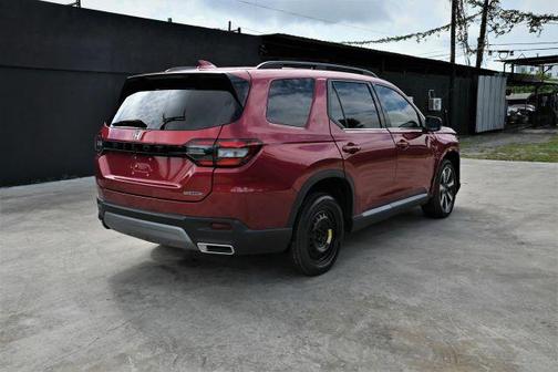 2024 Honda Pilot Touring