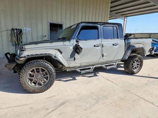 Gray 2022 Jeep Gladiator Overland