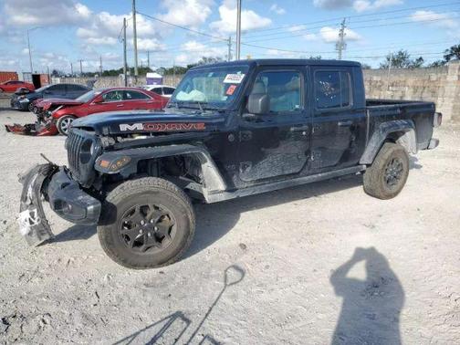 2022 Jeep Gladiator Sport