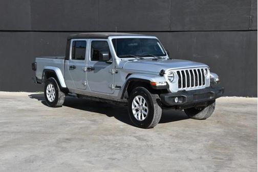 2023 Jeep Gladiator Sport