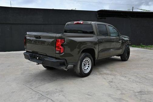 Bronze 2024 Chevrolet Colorado WT