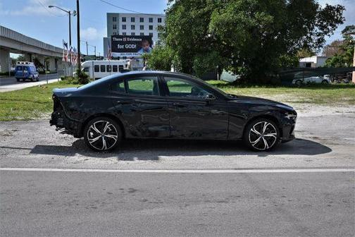 2025 Volvo S60 B5 Plus