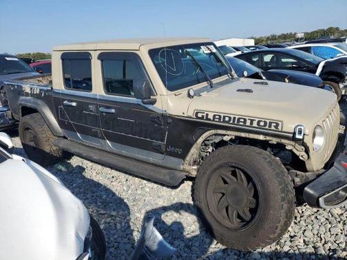2022 Jeep Gladiator Overland