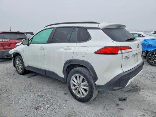 White 2022 Toyota Corolla Cross LE