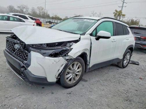 White 2022 Toyota Corolla Cross LE