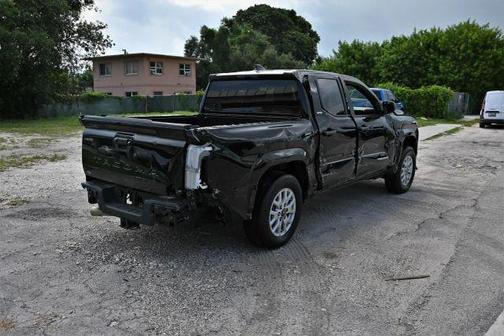 2024 Toyota Tacoma SR5