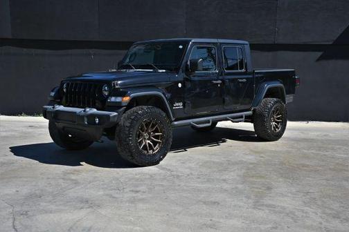 2020 Jeep Gladiator Overland