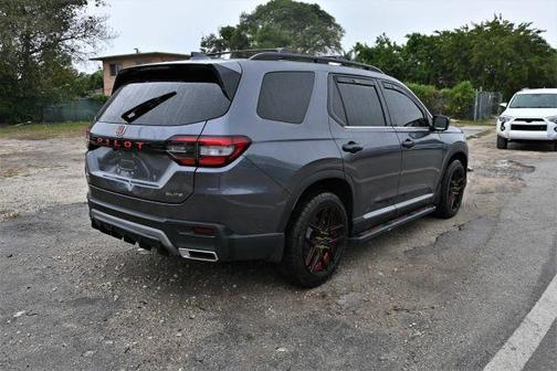 2025 Honda Pilot Elite