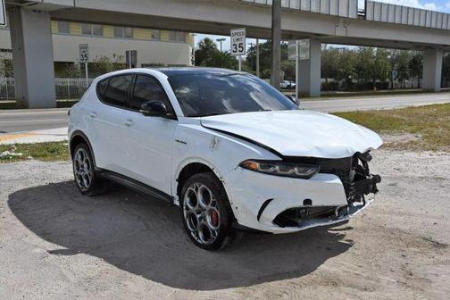 2024 Alfa Romeo Tonale Veloce