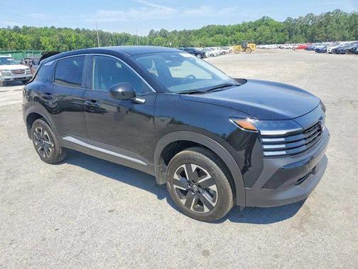 Super Black 2025 Nissan Kicks SV