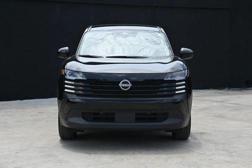 Super Black 2025 Nissan Kicks SV